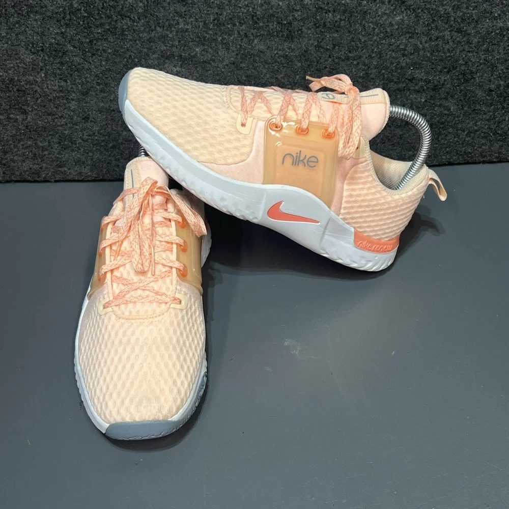 Nike Women's Renew In-Season TR 10 Size 7 - Picture 11 of 15